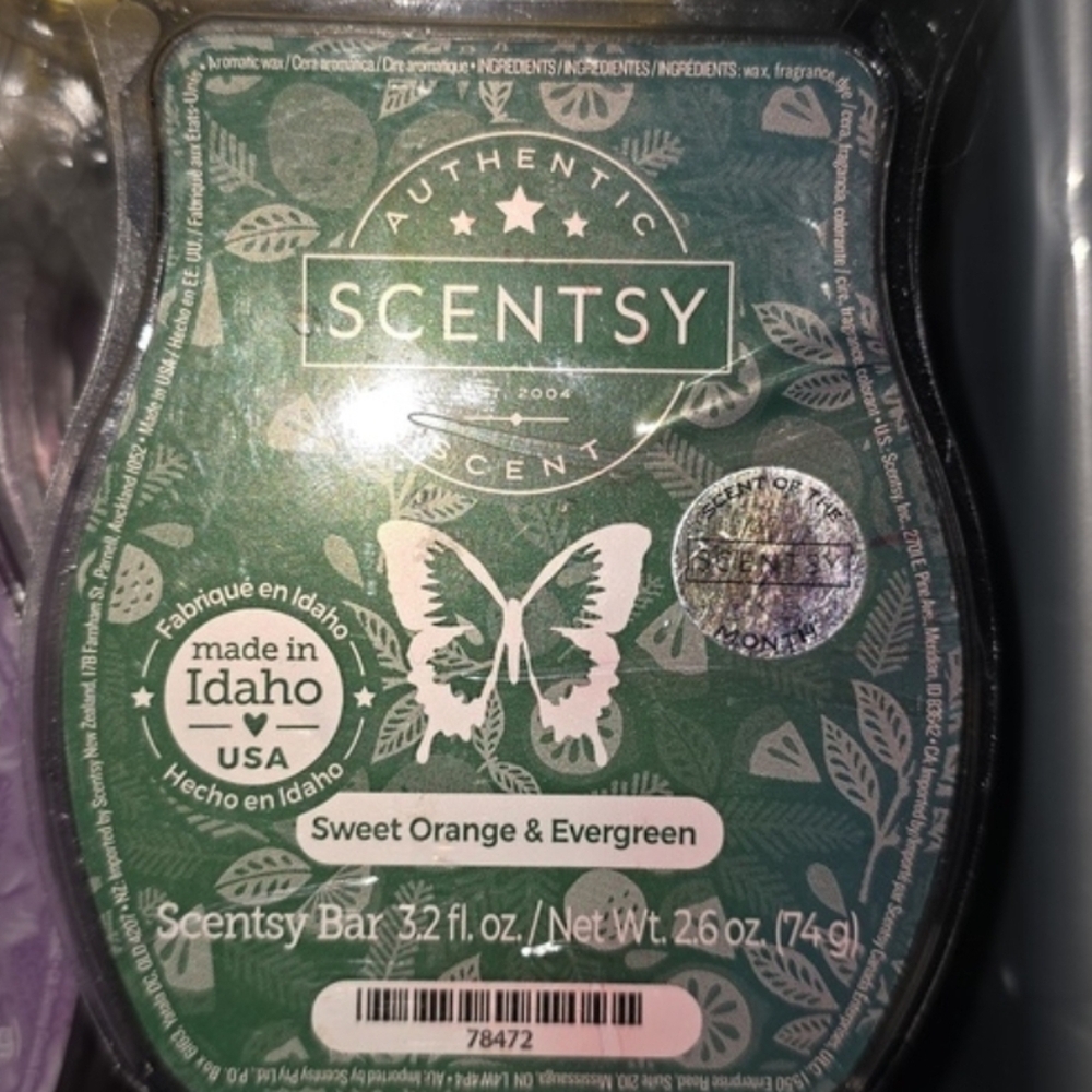 3/$21 New! Scentsy Sweet Orange & Evergreen Wax Bars!